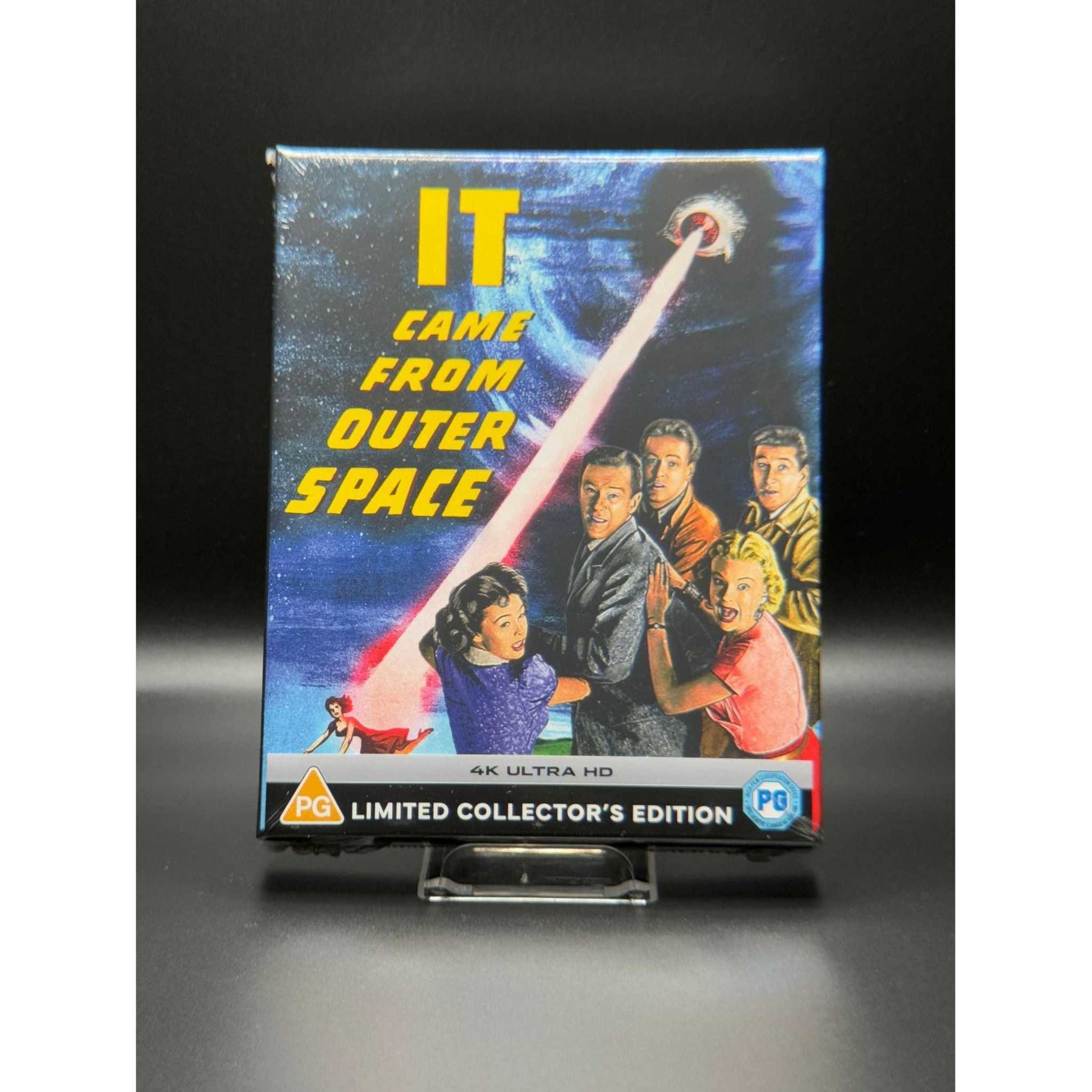Outer Space Limited Edition Steelbook Ultimate Collectors Edition 4K Ultra HD with illustrated sci-fi cover.