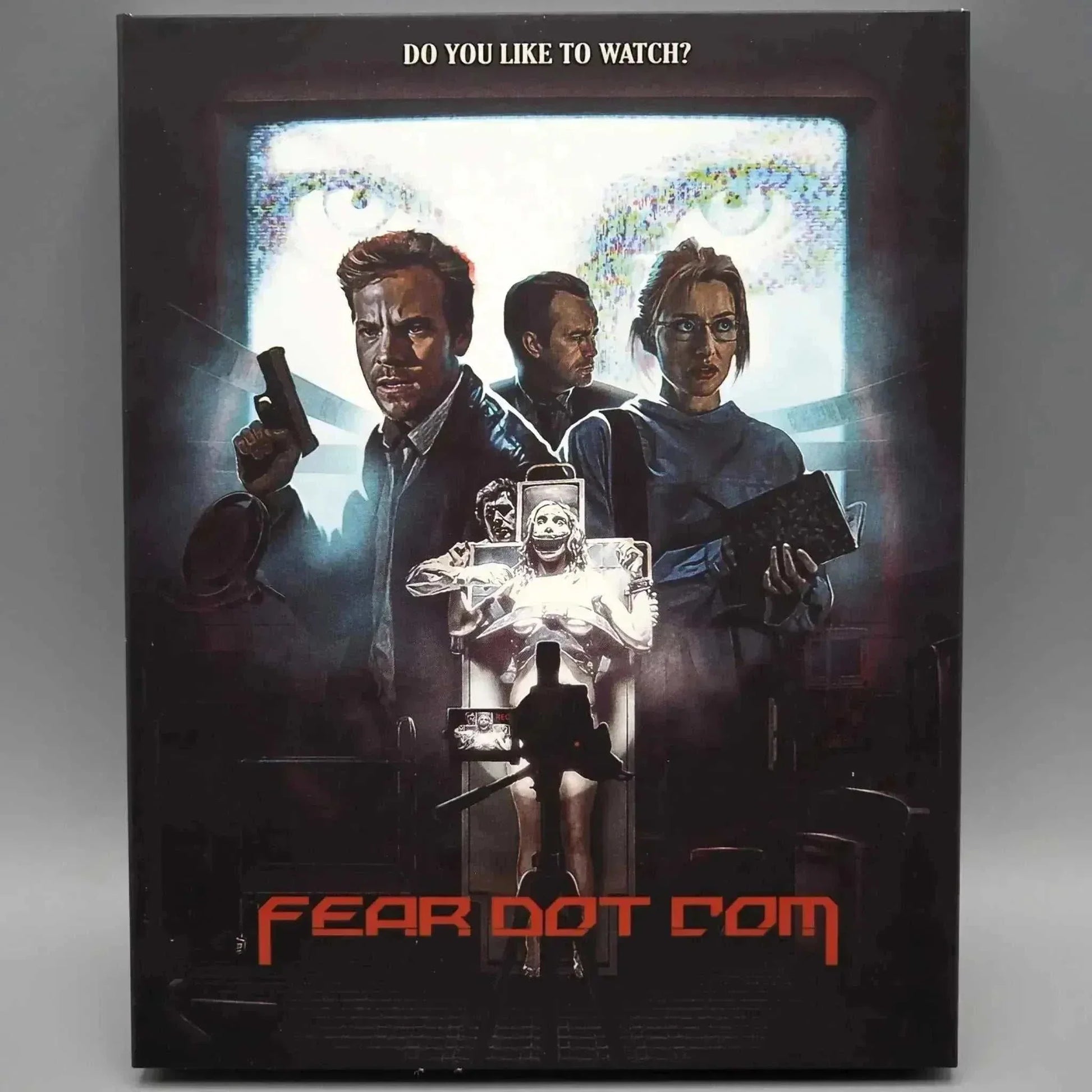 Dark Star: Feardotcom Blu-Ray cover featuring intense characters and eerie imagery from the horror thriller film.
